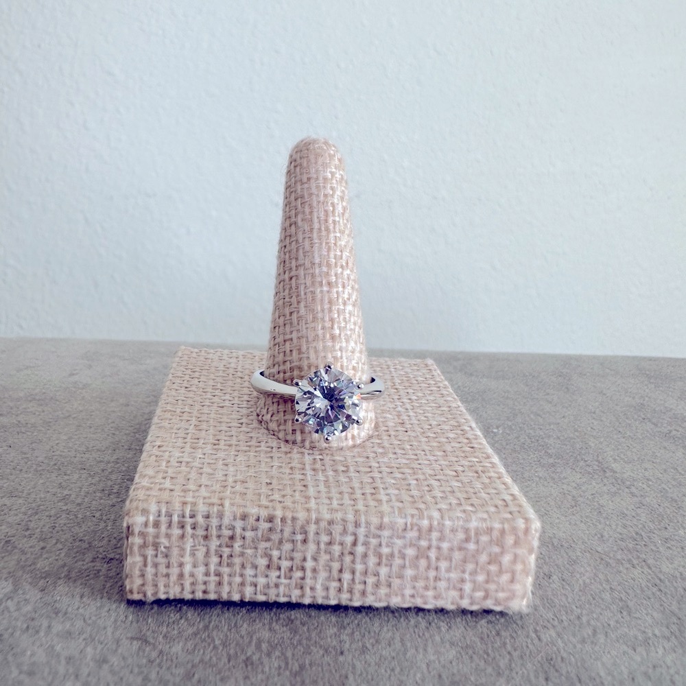 CZ & Sterling Silver engagement style ring - Picture 1 of 9